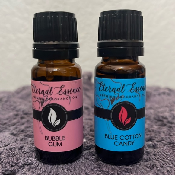 2 Essential Oils - Eternal Essence - Blue Cotton Candy and Bubble Gum - Picture 1 of 3